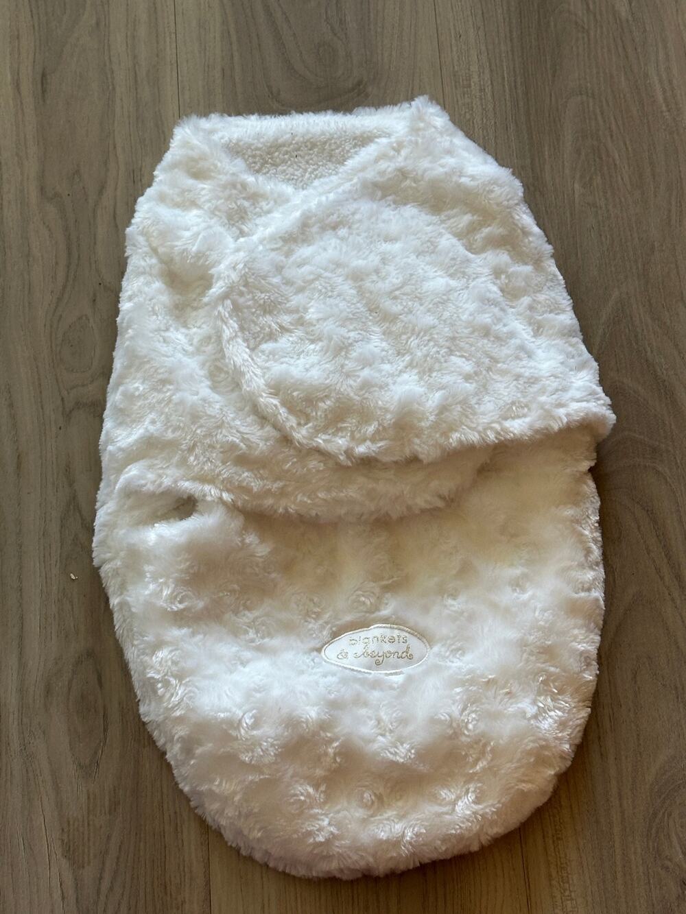 Blankets & Beyond White Plush Faux Fur Velcro Baby Swaddle Sack Wrap Newborn